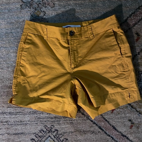 Old navy shorts. New without tags - Picture 1 of 2